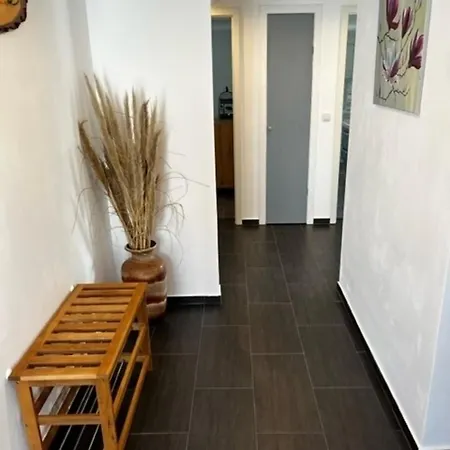 Henning Apartment *